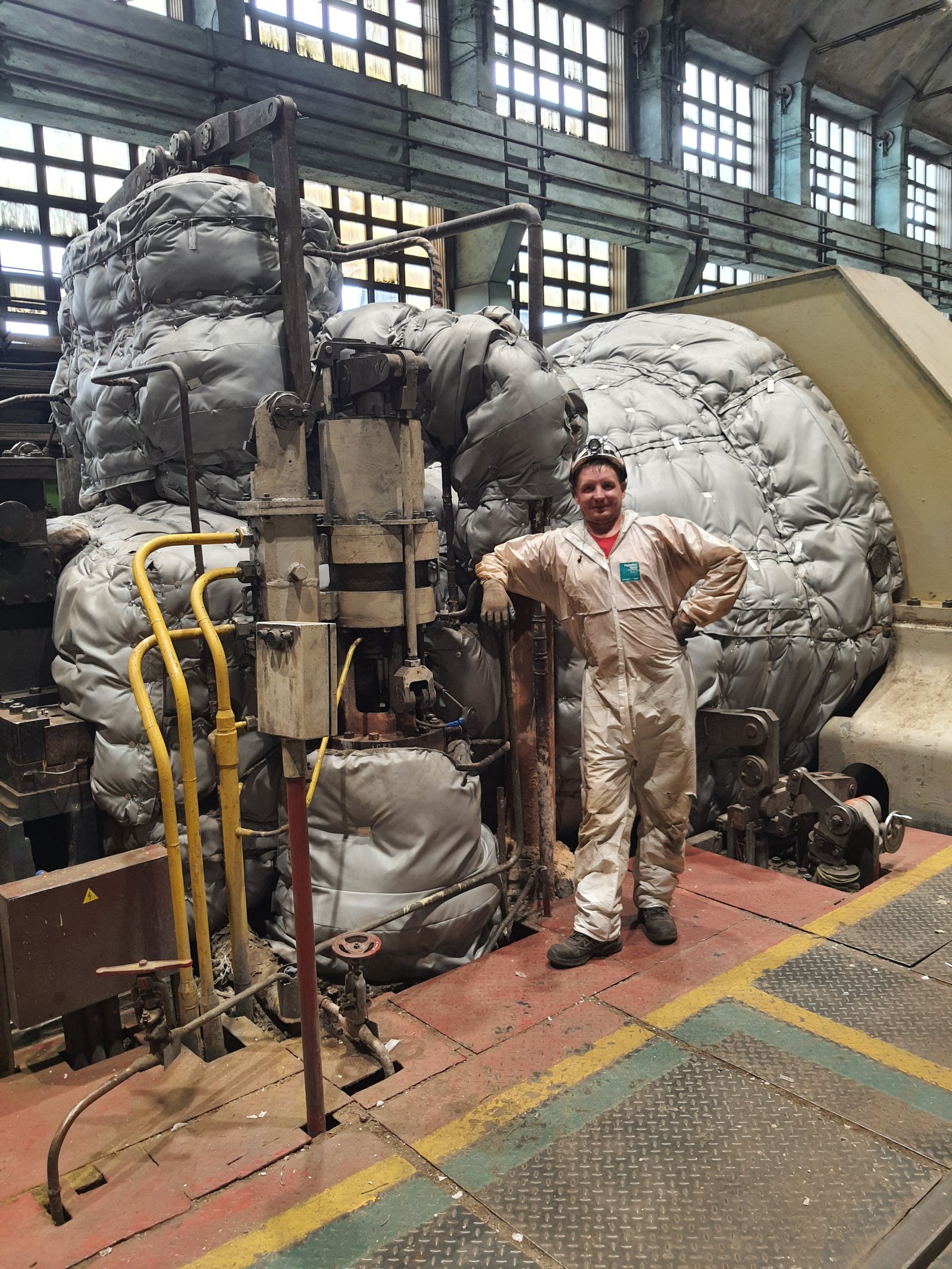 مصنع الصلب والحديد