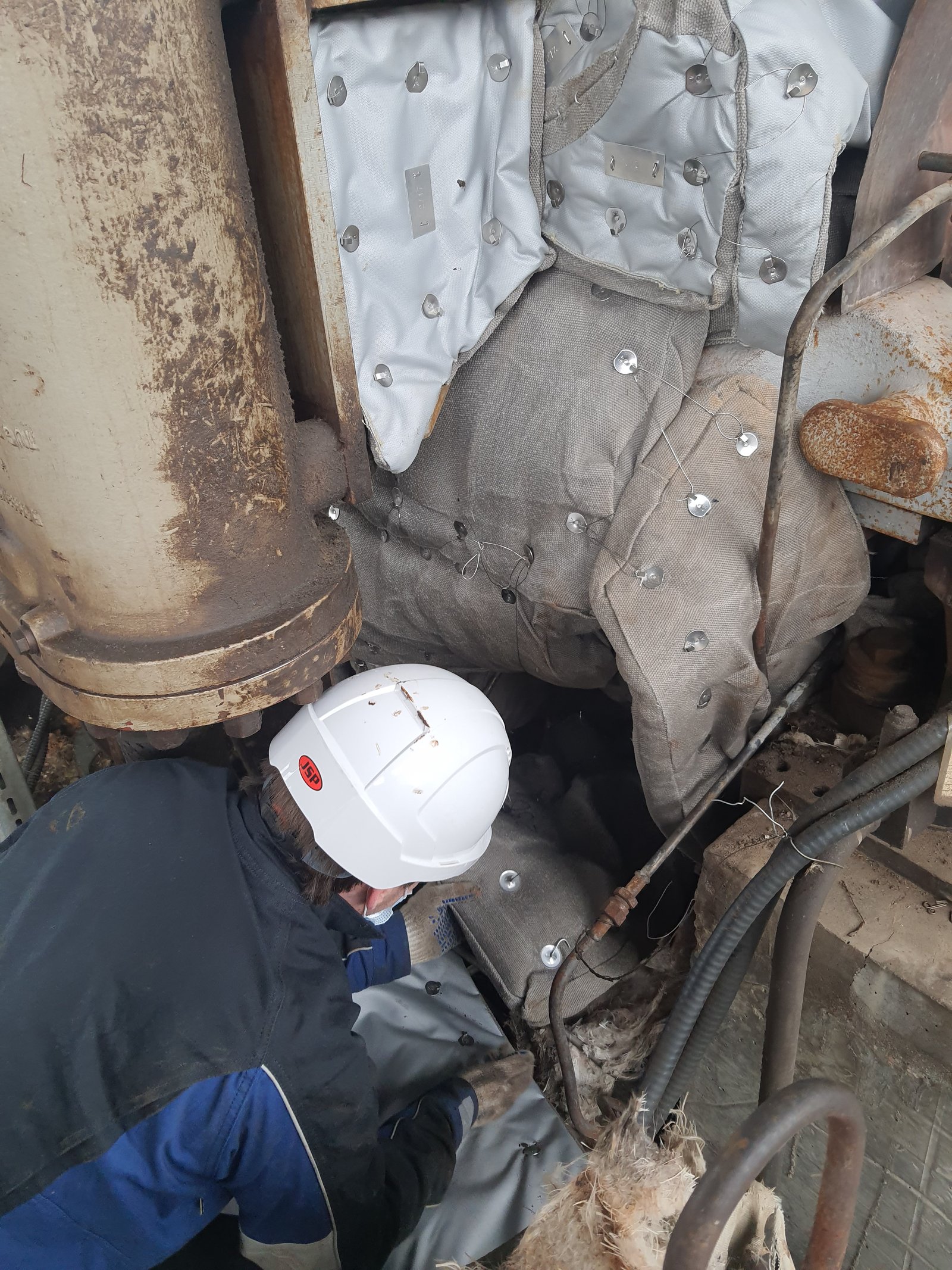 استعادة عناصر التثبيت